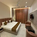 Sethi Grand Hotel
