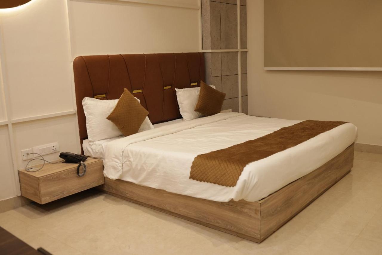 Hotel Sethi Grand 3*